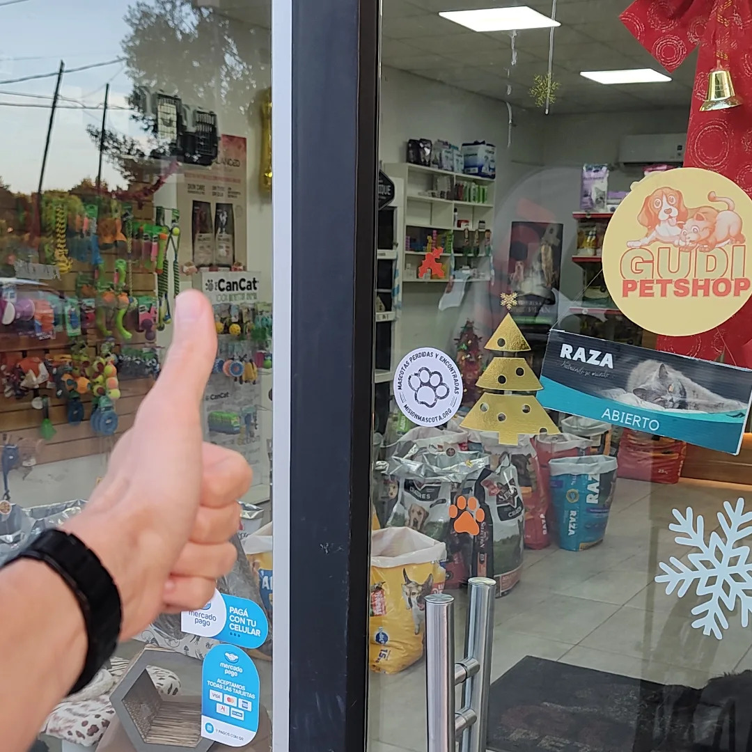 Calco adhesiva Misión Mascota