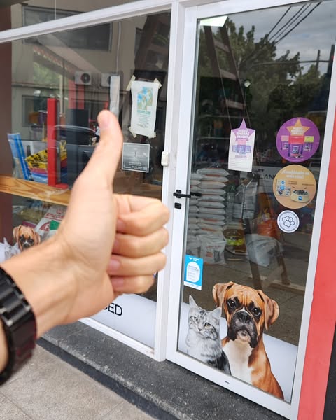 Calco adhesiva Misión Mascota